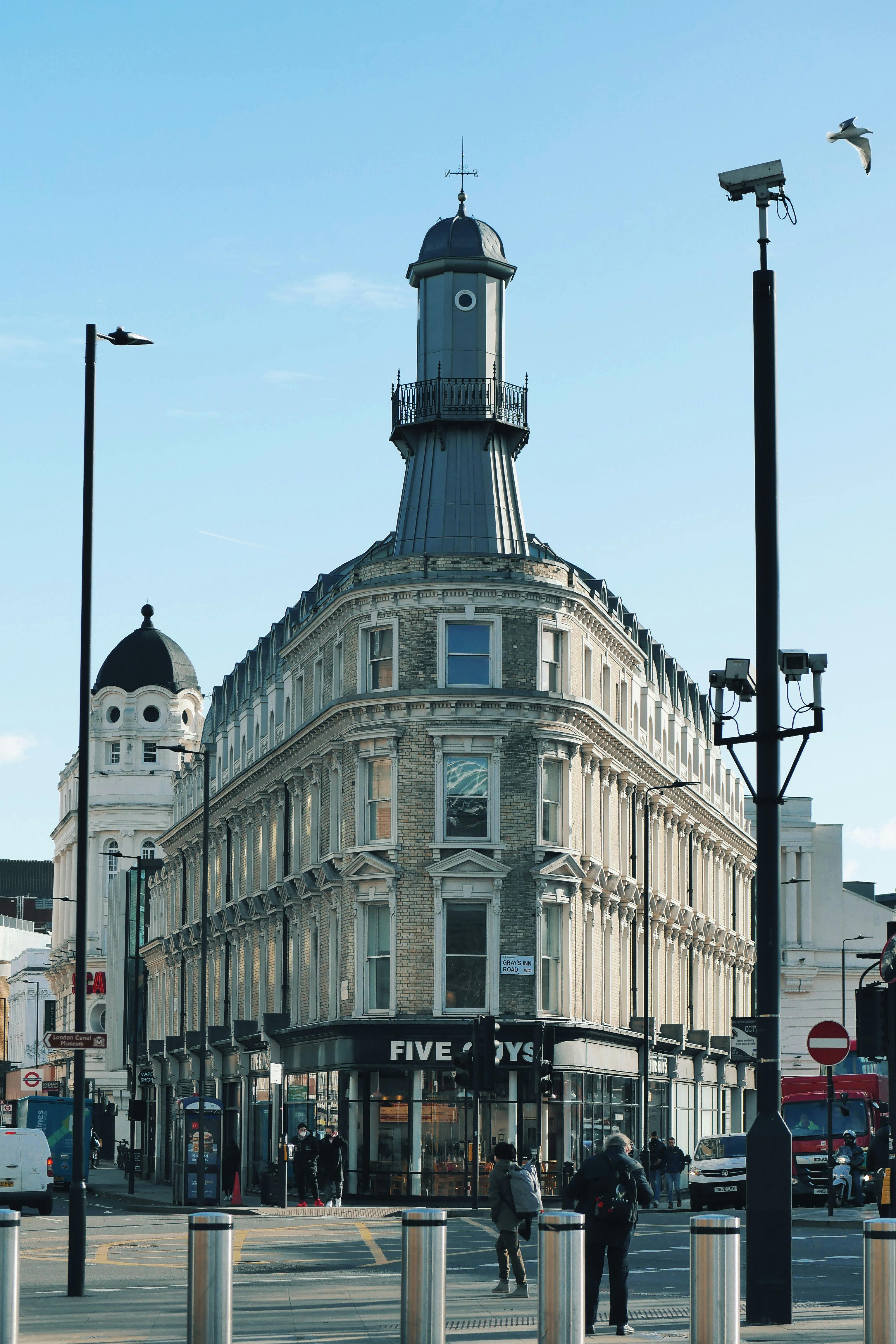 London street scene WrXperts serves